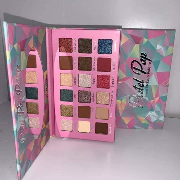 Pastel Pop Soft Shine  palette by Malibu Glitz. - Picture 2 of 5